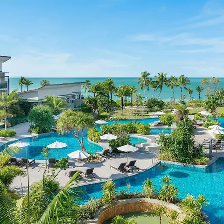 Le Meridien Khao Lak Resort & Spa Exterior photo