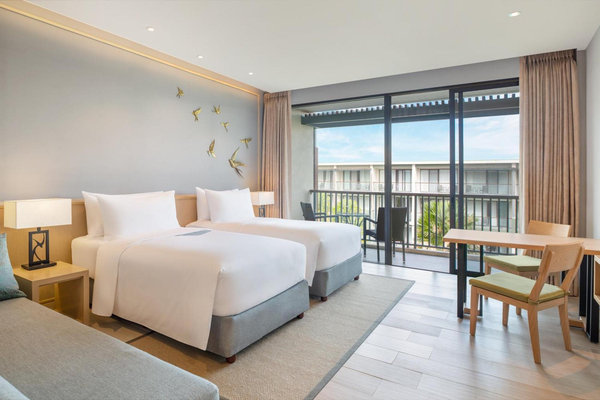 सहारा Le Meridien & 5*