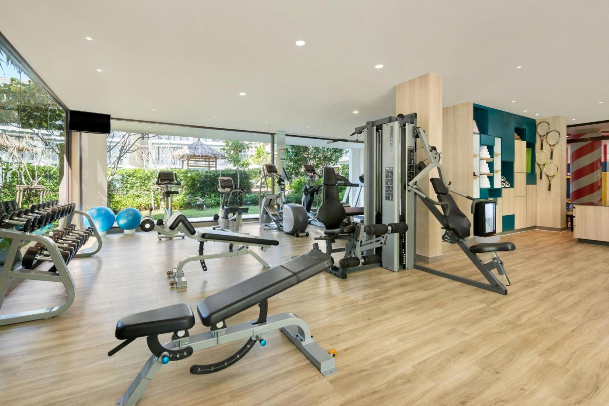 Le Meridien & 5*